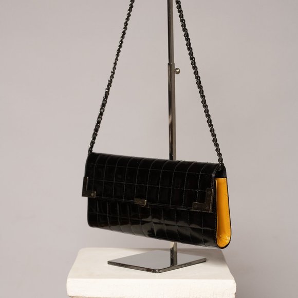 Extremely Rare CHANEL Chocolate Bar Clutch - Picture 2 of 7